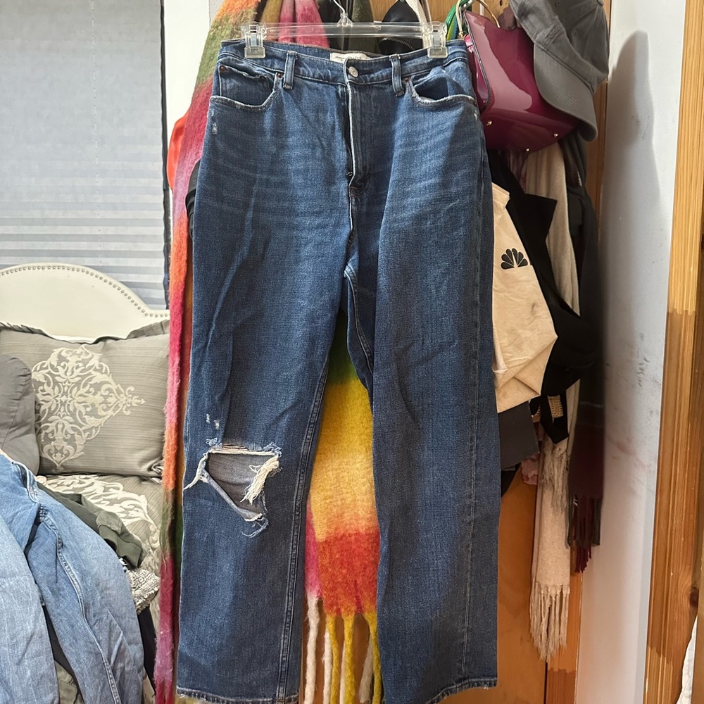 Abercrombie ankle straight ultra high rise